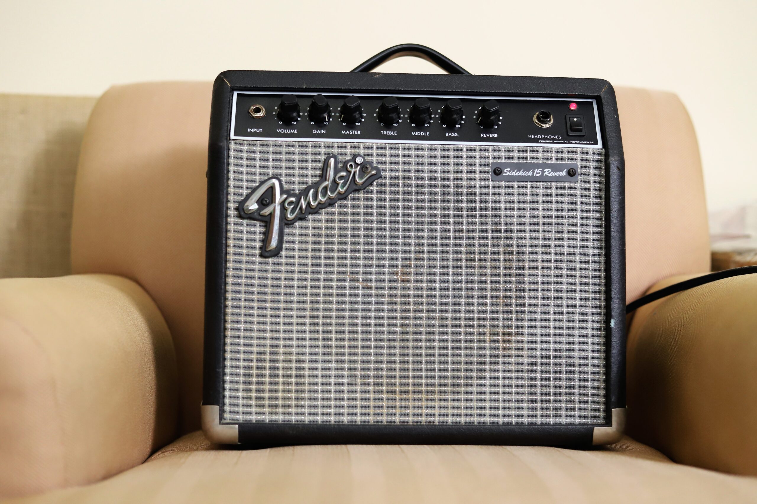 Fender Sidekick 15 Reverb – SynthMania