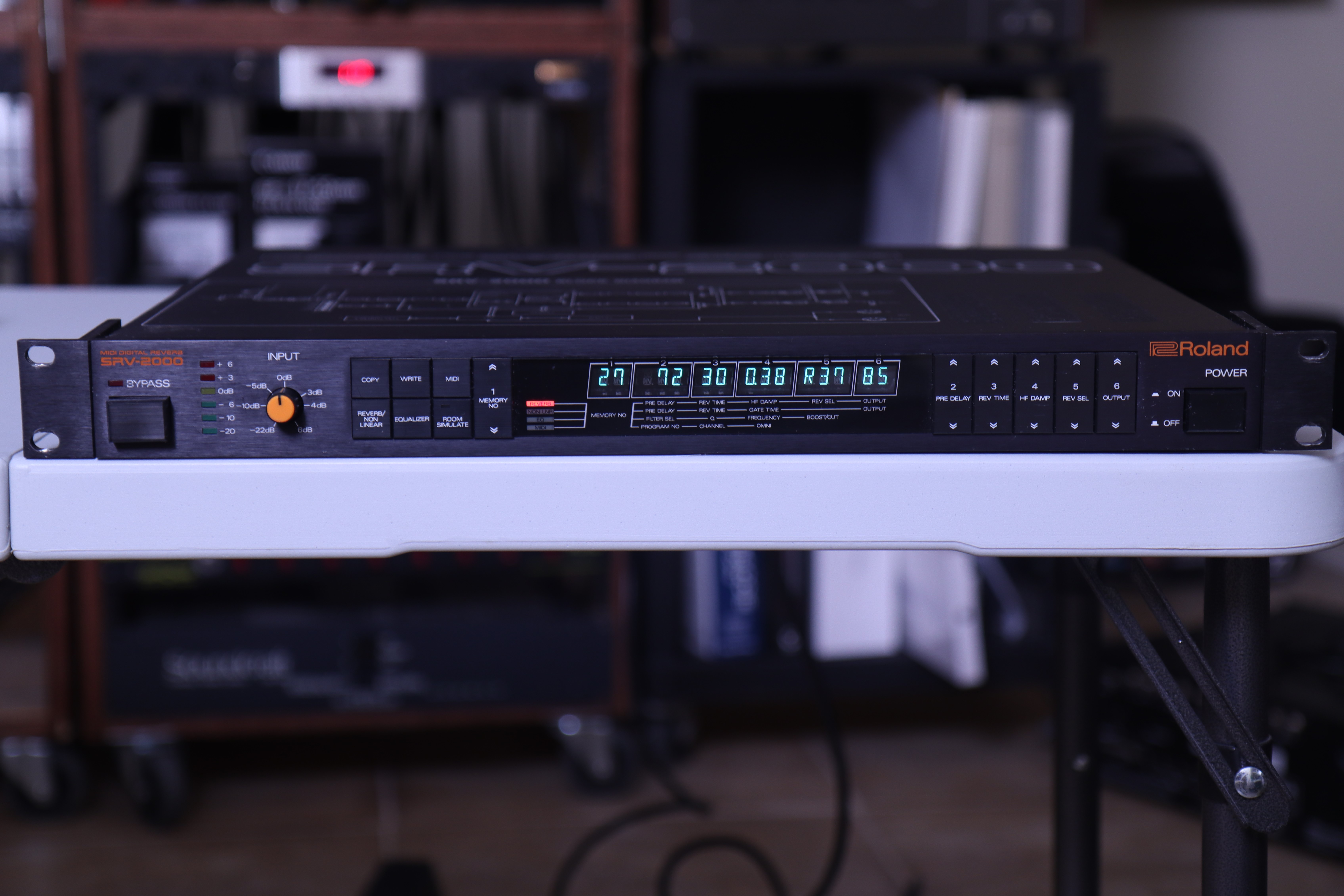 Roland SRV-2000 – SynthMania