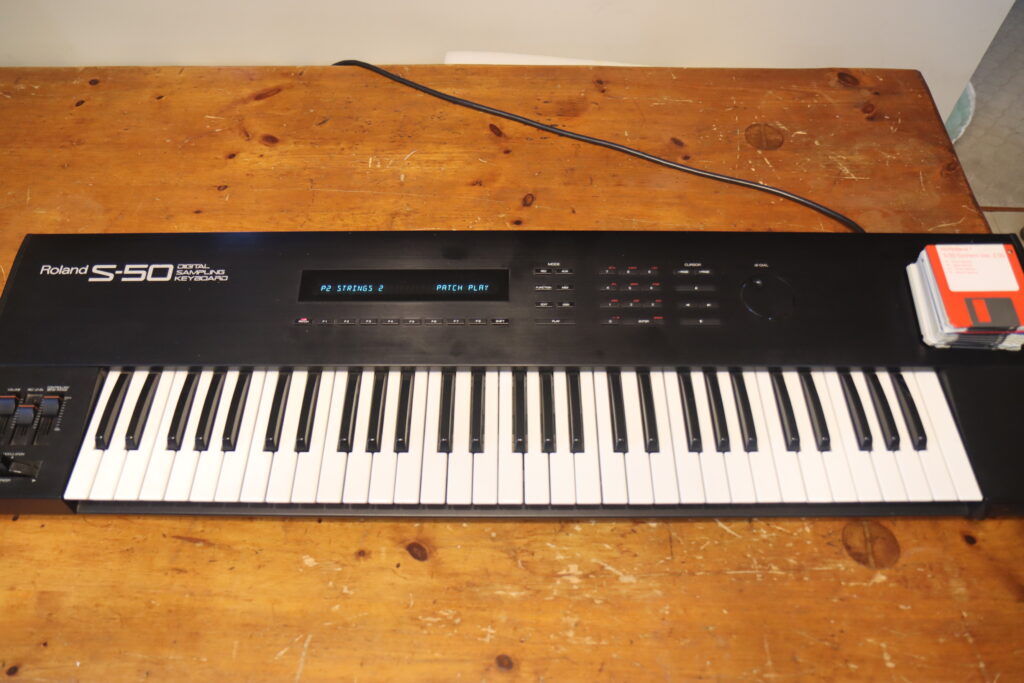 Roland S-50 – SynthMania